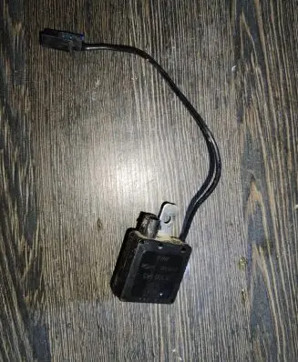 BMW X5 E53 Antenna control unit 8380945