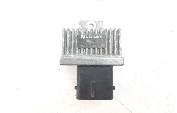 Nissan Qashqai Glow plug pre-heat relay 9640469680A