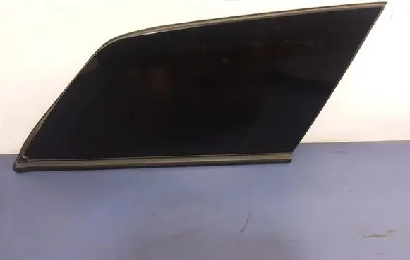 Opel Astra H Rear side window 