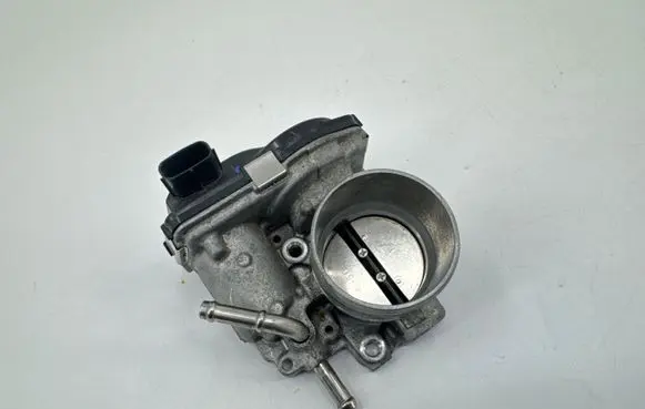 Toyota Yaris XP210 Throttle valve 22030F3030