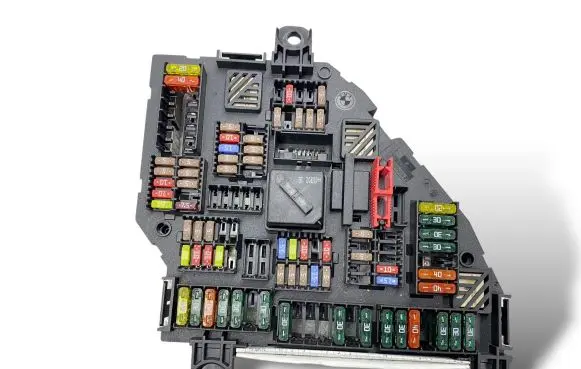 BMW 5 F10 F11 Fuse module 9234423 01697269 217033452F