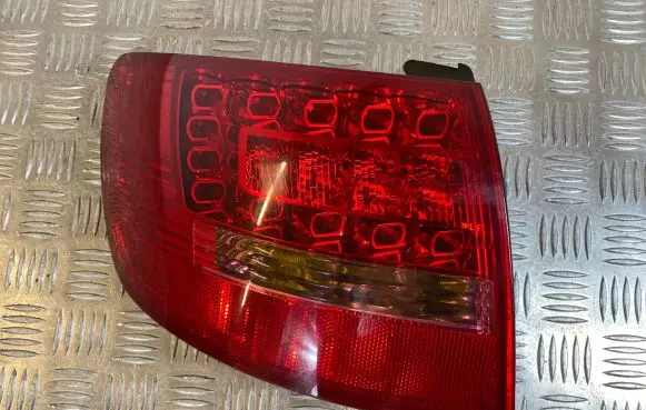 Audi A6 S6 C6 4F Rear/tail lights 4F9945095B 89037751 32230621