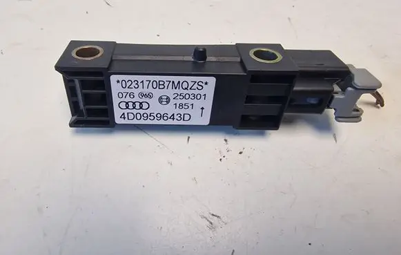 Audi A8 S8 D2 4D Airbag deployment crash/impact sensor 4D0959643D