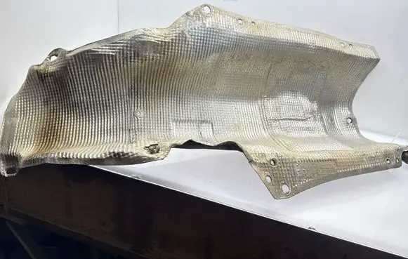 Ford Kuga I Exhaust heat shield