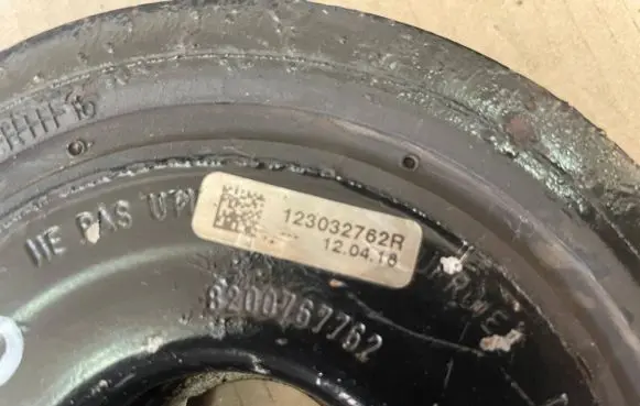Renault Trafic III (X82) Crankshaft pulley 8200767762 123032762R