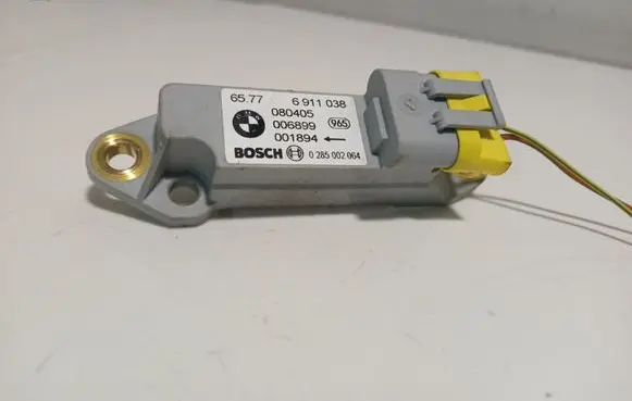 BMW X5 E53 Airbag deployment crash/impact sensor 6911038