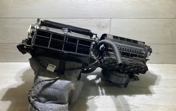 Skoda Octavia Mk3 (5E) Interior heater climate box assembly 5q0816005af