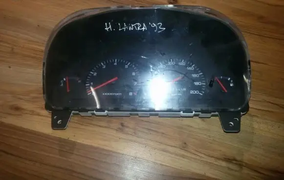 Hyundai Lantra I Speedometer (instrument cluster) 71110550 7881-1290