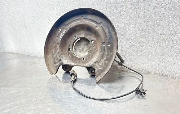 Opel Astra J Rear brake disc plate dust cover 13332181 KA9274 367973422