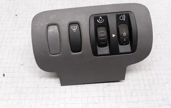 Renault Scenic II - Grand scenic II Headlight level height control switch 8200140984AM