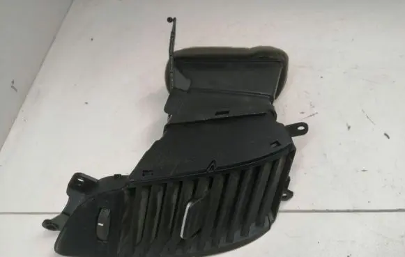 Hyundai ix20 Dash center air vent grill 974101K000