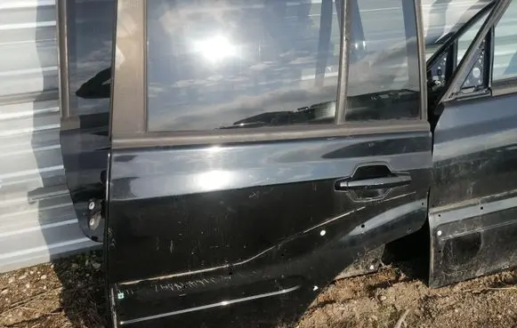 Rear door