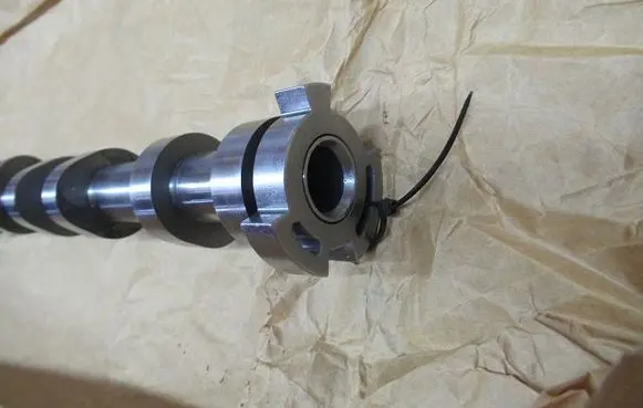 BMW M3 e90 Camshaft 7586785T