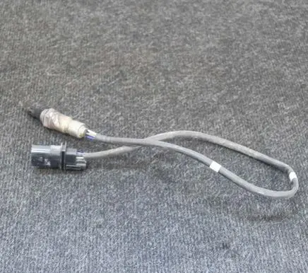 Volkswagen PASSAT B8 Lambda probe sensor 04L906262A