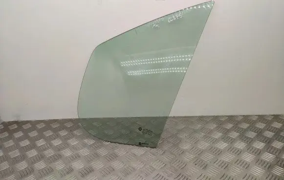 Opel Vivaro Front door vent window glass four-door 43R00049