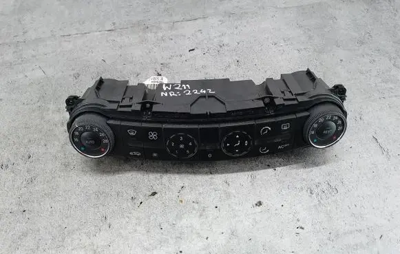 Mercedes-Benz E W211 Climate control/heater control trim 2118300190