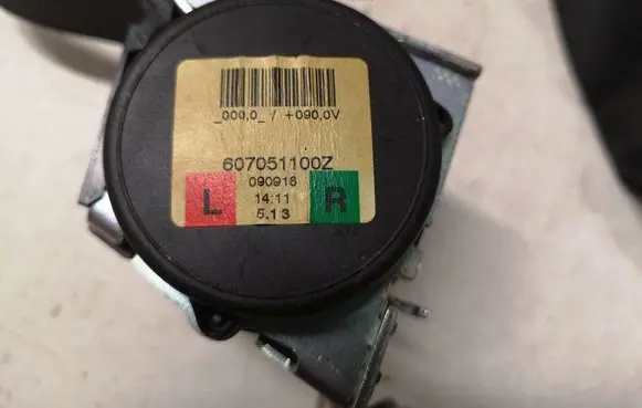 BMW 3 E90 E91 Rear seatbelt 607051100Z 090918
