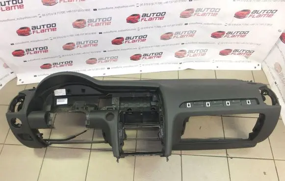 Audi Q7 4L Dashboard