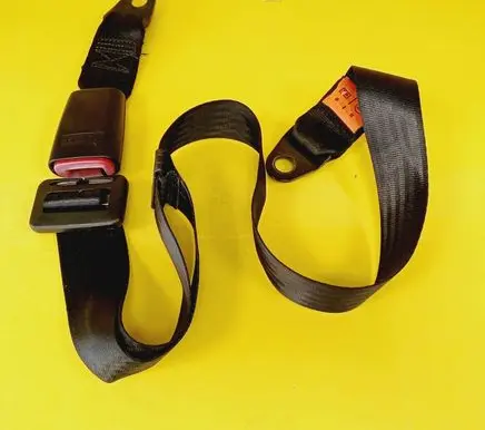 Rear seatbelt