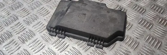 Mercedes-Benz GLC C253 Fuse box cover A2055400082
