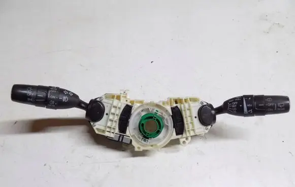 Honda FR-V Tailgate/trunk/boot open switch NH684P