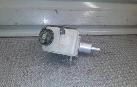 Mercedes-Benz B W245 Master brake cylinder A1694300202