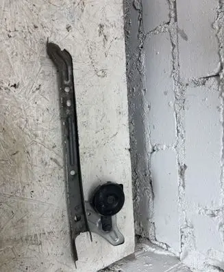 Radiator support slam panel bracket