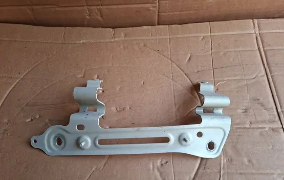 Bentley Bentayga Fender mounting bracket 36a821228a