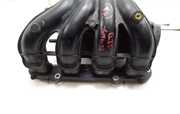 Suzuki Swift II Intake manifold