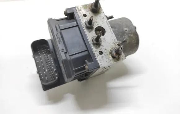 Ford Mondeo MK II ABS Pump 0265222015 1S712M110AE 026580007