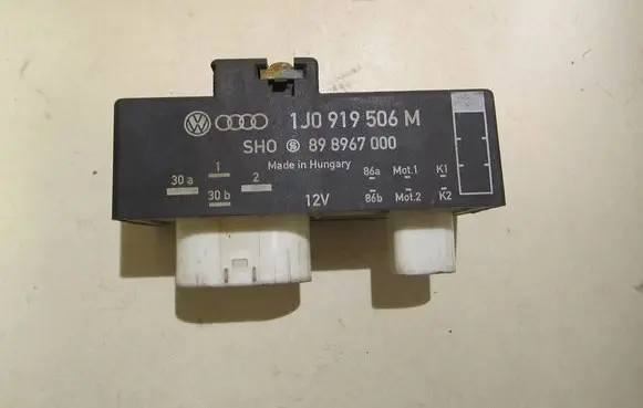 Skoda Roomster (5J) Coolant fan relay 1J0919506M 898967000