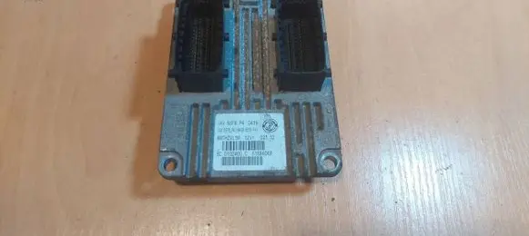 Fiat Panda II Engine control unit/module ECU IAW5SF8.P4 51886068 HW409