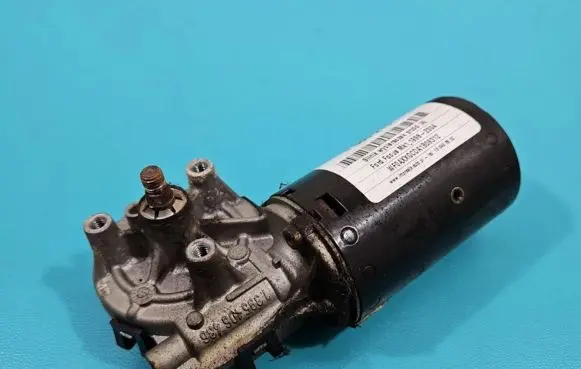 Ford Focus Wiper motor IMPRK1366215