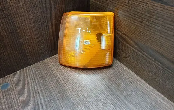 Front indicator light