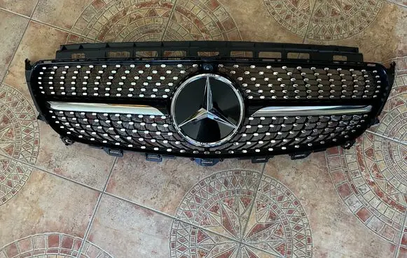 Mercedes-Benz E W213 Front bumper upper radiator grill