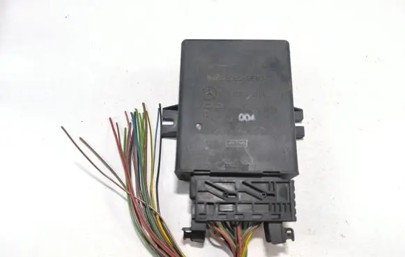 Mercedes-Benz E W211 Air suspension control unit module (rear) A2115450432 410213006001