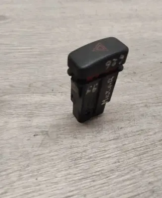 Mazda 626 Hazard light switch 153132