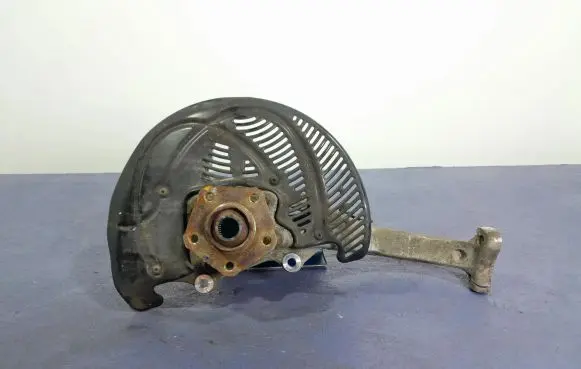 Audi Q7 4M Front wheel hub spindle knuckle 4M0407559