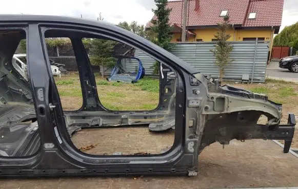 KIA Stonic Pillar (middle) 