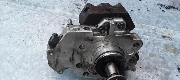 Renault Espace - Grand espace IV Fuel injection high pressure pump 8200041766 8200613055