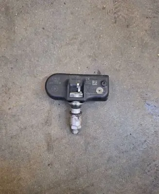 Ford Mondeo Mk III Tire pressure sensor 6G921B159BB 1D080163AA 66412