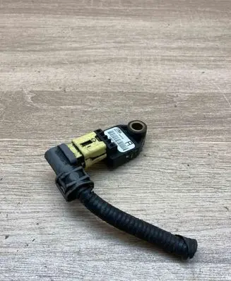 Toyota Corolla Verso AR10 Airbag deployment crash/impact sensor 891730F010