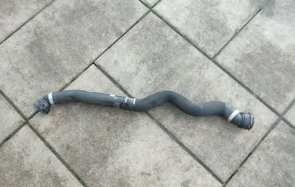 BMW X3 G01 Engine coolant pipe/hose 9797611