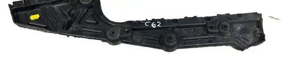 Rear bumper mounting bracket