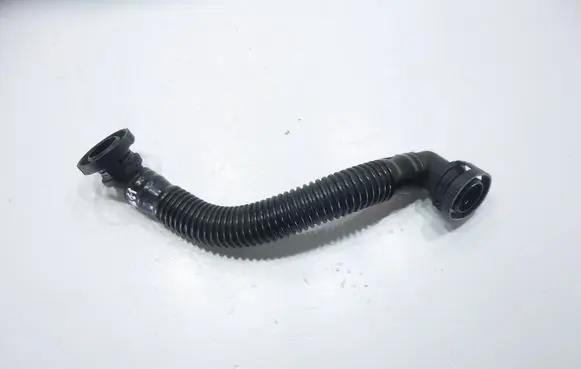 Volkswagen Touran II Breather/breather pipe/hose 03L103493G