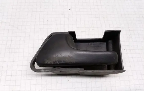 Volkswagen Golf III Front door interior handle 1H0837141