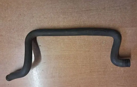Mercedes-Benz E W124 Engine coolant pipe/hose 1248322794
