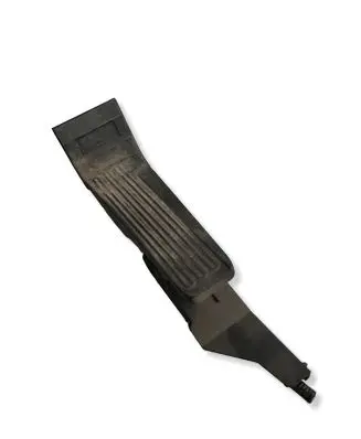 Infiniti G37 Accelerator throttle pedal 968616080