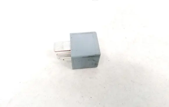 Audi A6 S6 C5 4B Other relay 8D0951253 V23134-J52-X3000