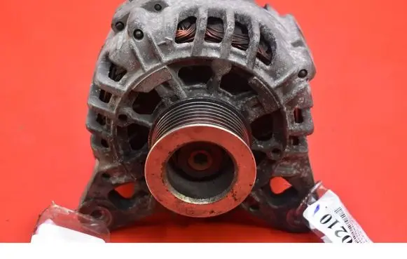 Renault Clio III Generator/alternator 8200654541B